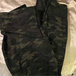 Spanx camouflage leggings
